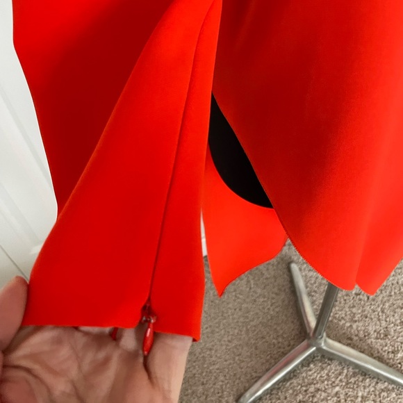 Asymmetrical Top - Picture 2 of 3